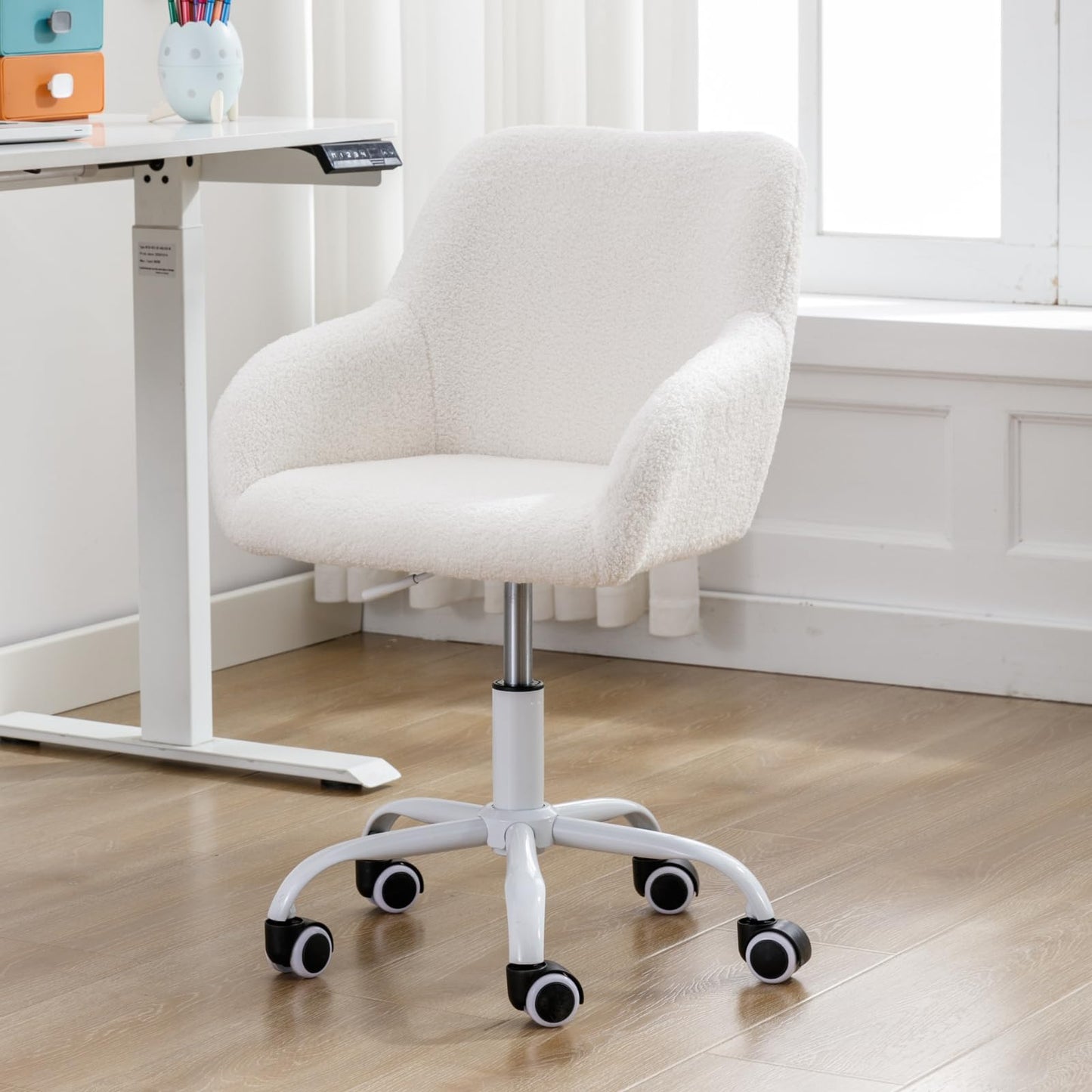 Ya-Home Kids Desk Chair Faux Fur Upholstered Swivel Reading Chair, Cute Adjustable Study Chair with White Wheels for Reading Room Bedroom, White