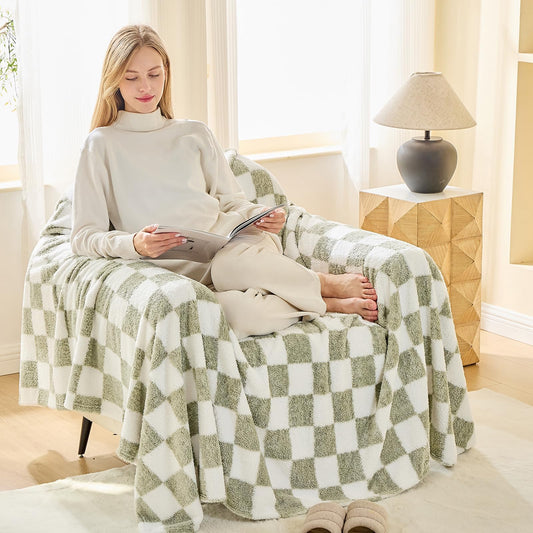 EMME Checkered Blanket Twin Size - 60"x80" Green Knit Blanket Soft Fluffy Patterned Throw Blankets for Couch, Sofa, Chair, Bed, Camping, Picnic, Travel