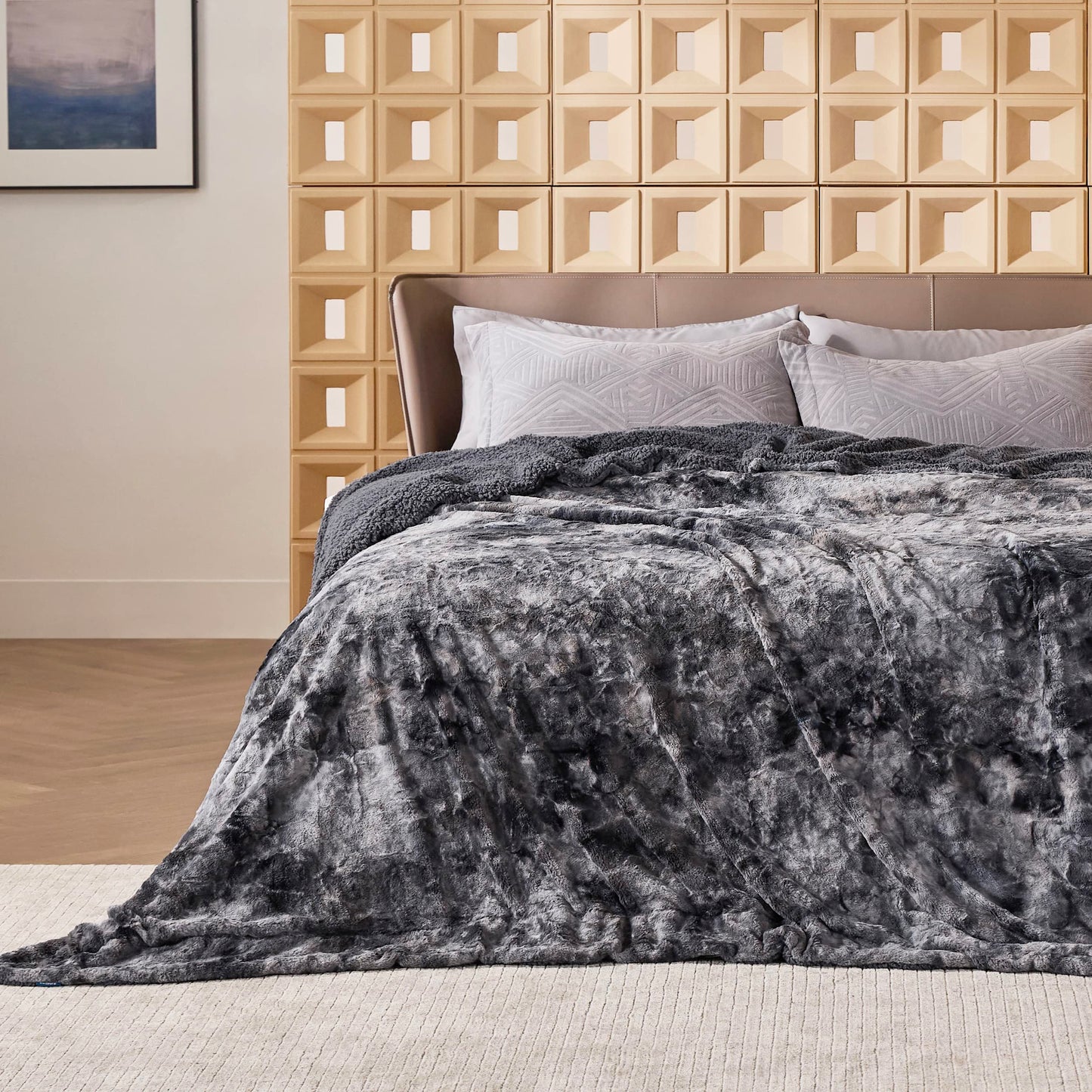 Bedsure Sherpa Fluffy Blanket Queen Size for Bed - Fleece Soft and Cozy Throw for Women, Plush & Fuzzy Faux Fur Blanket for Couch, Sofa and Decor, Tie Dye Design, Grey, 90x90 Inches